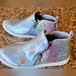 SO FUN! Dolce Vita SPARKLE, RAINBOW  Shoe - Girls Size 4